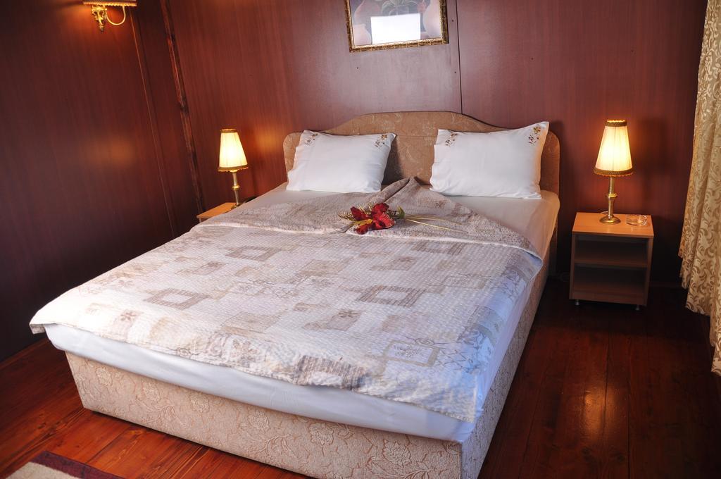 Hotel Brod Panini 벨레스 객실 사진